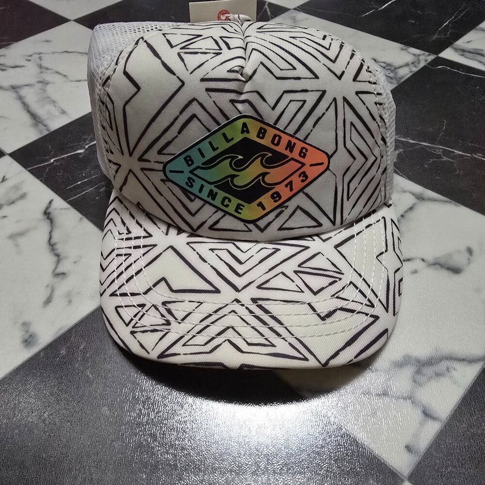 Billabong hat